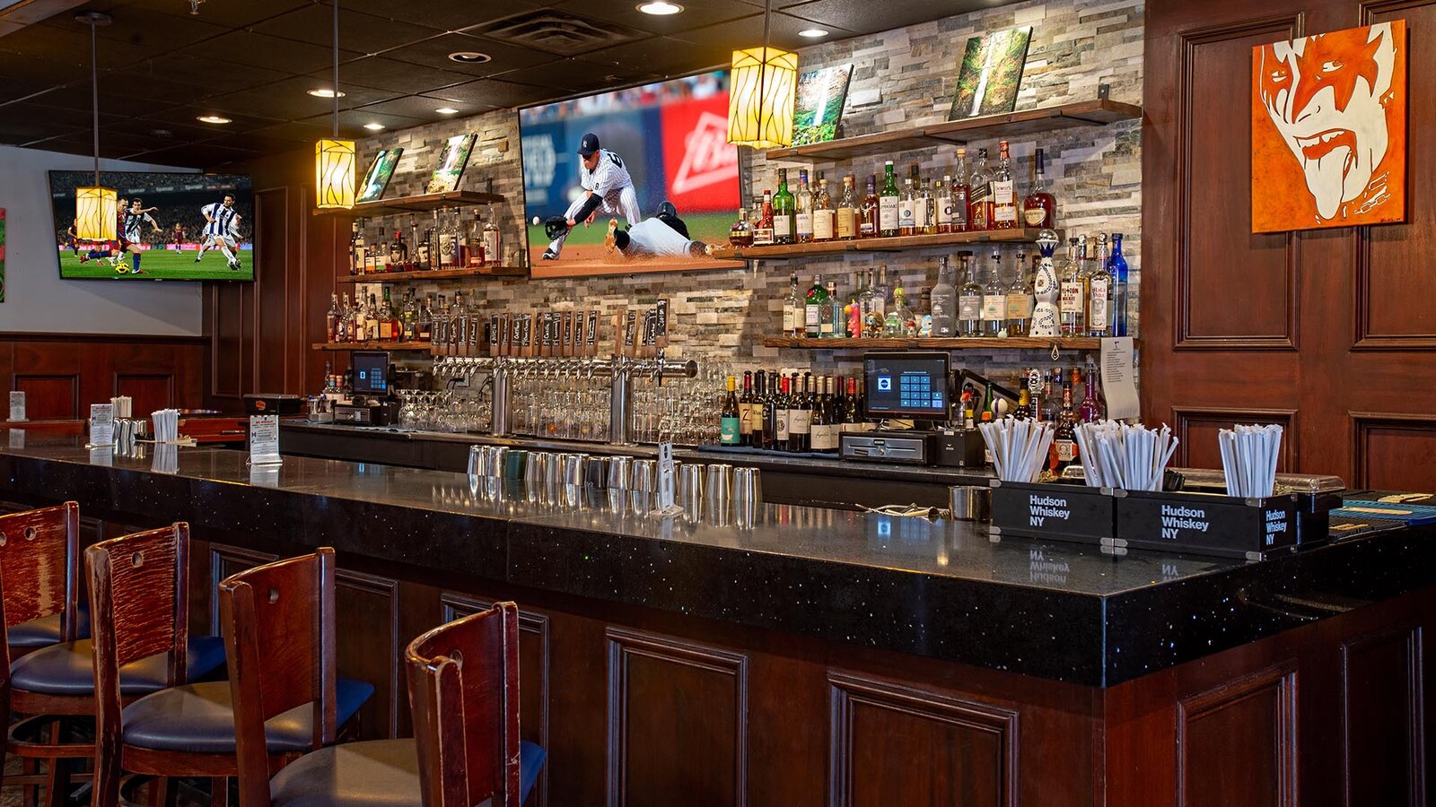Sports Bar and Restaurant, The Kettle Black Bar